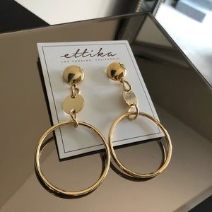 Gold earrings
